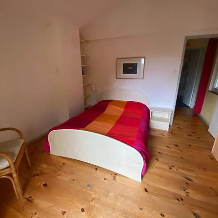 Maison Située Au Val De Baubère, Petite Vallée à Coté Du Village De