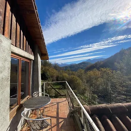 Maison Située Au Val De Baubère, Petite Vallée à Coté Du Village De